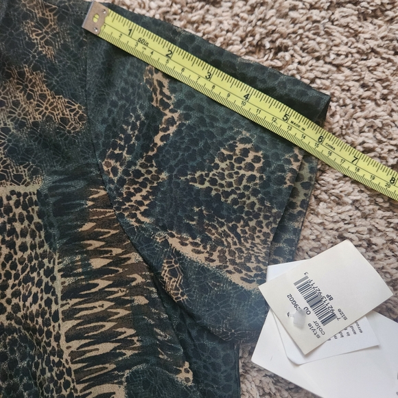 Rabbit‎ Rabbit Rabbit Patterned Midi Dress in Green and Tan - Picture 7 of 9